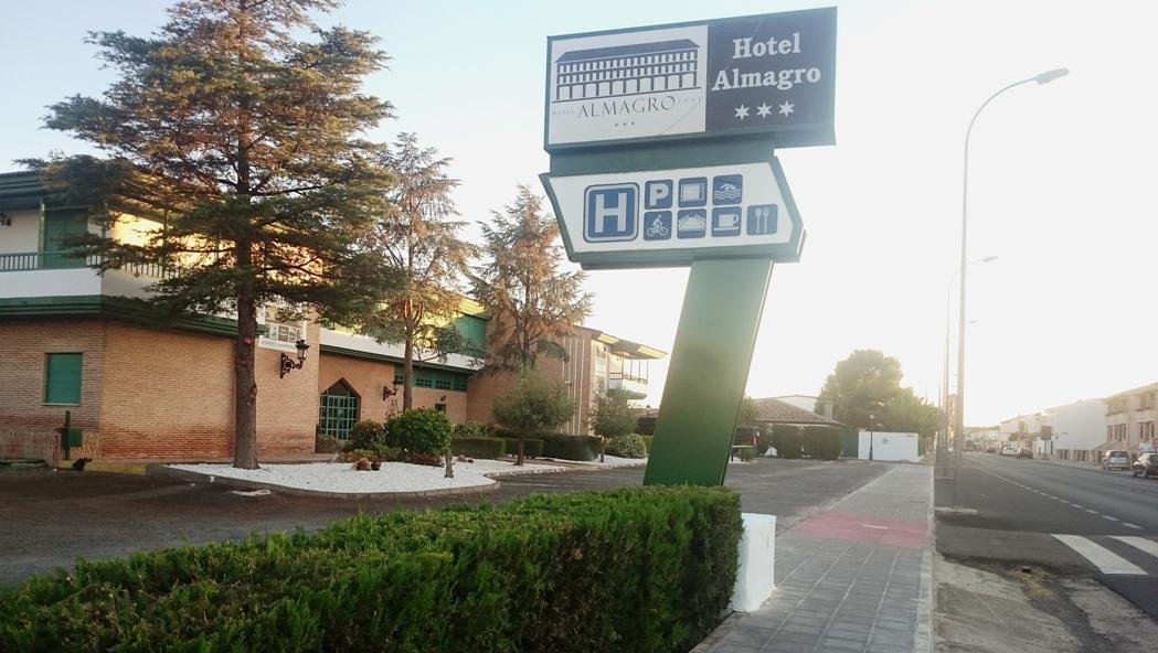 Hotel Almagro Luaran gambar