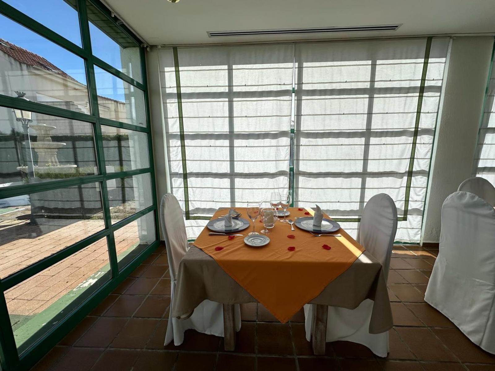 Hotel Almagro Luaran gambar