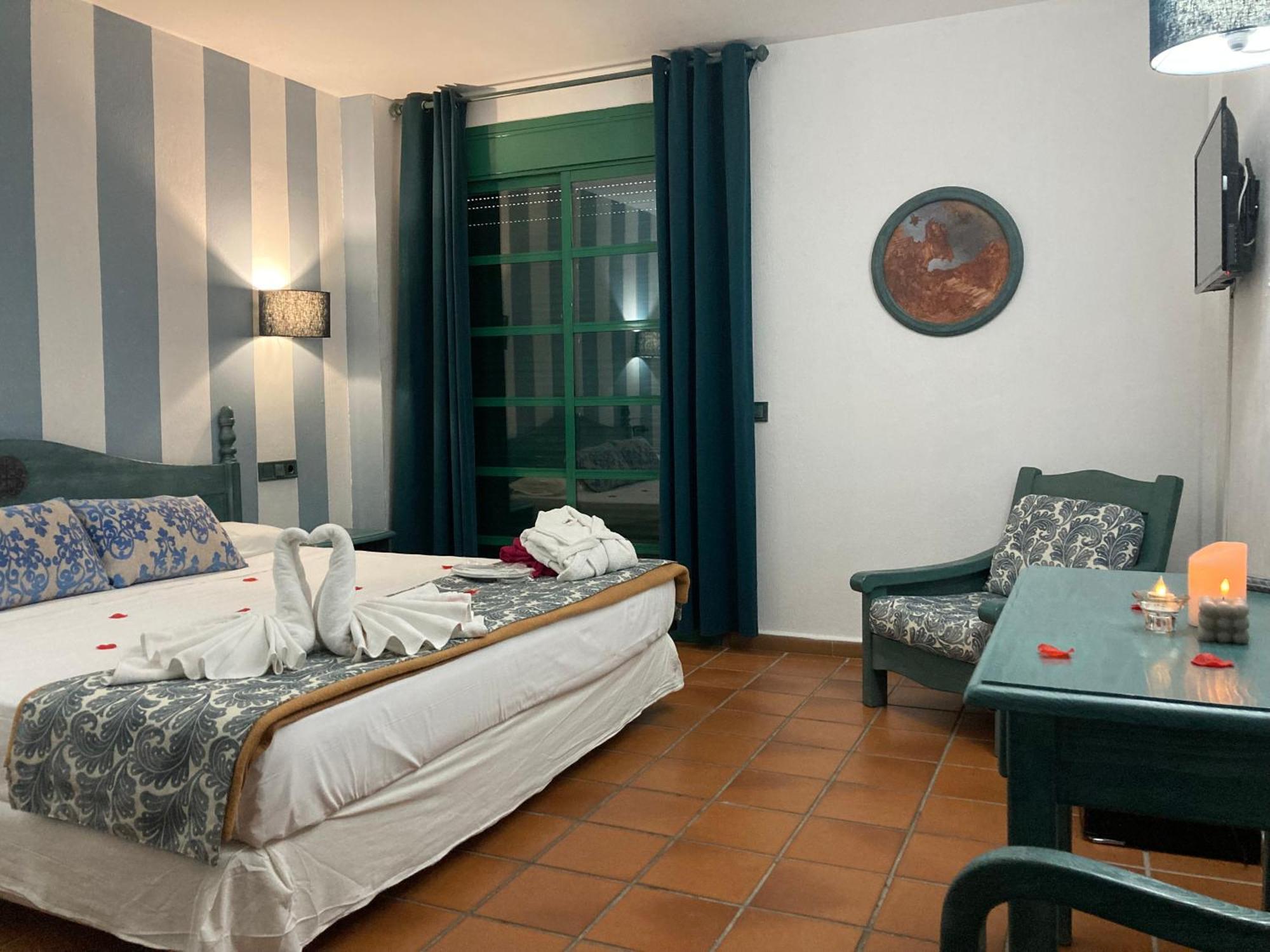 Hotel Almagro Luaran gambar
