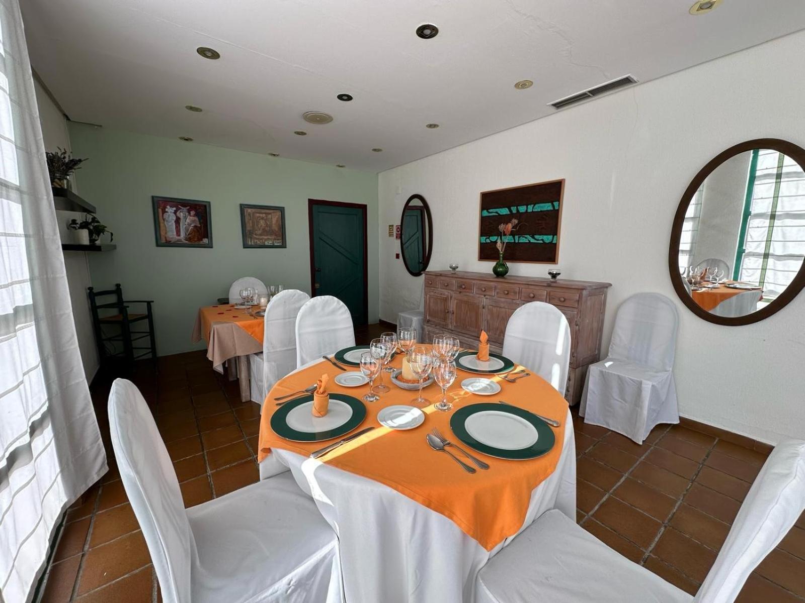 Hotel Almagro Luaran gambar