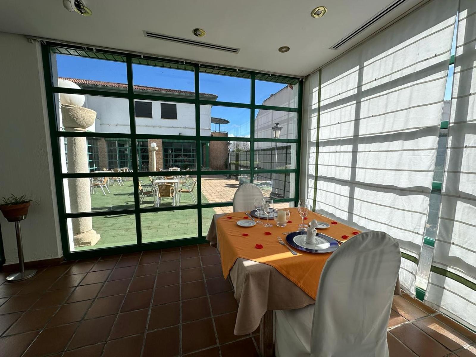 Hotel Almagro Luaran gambar